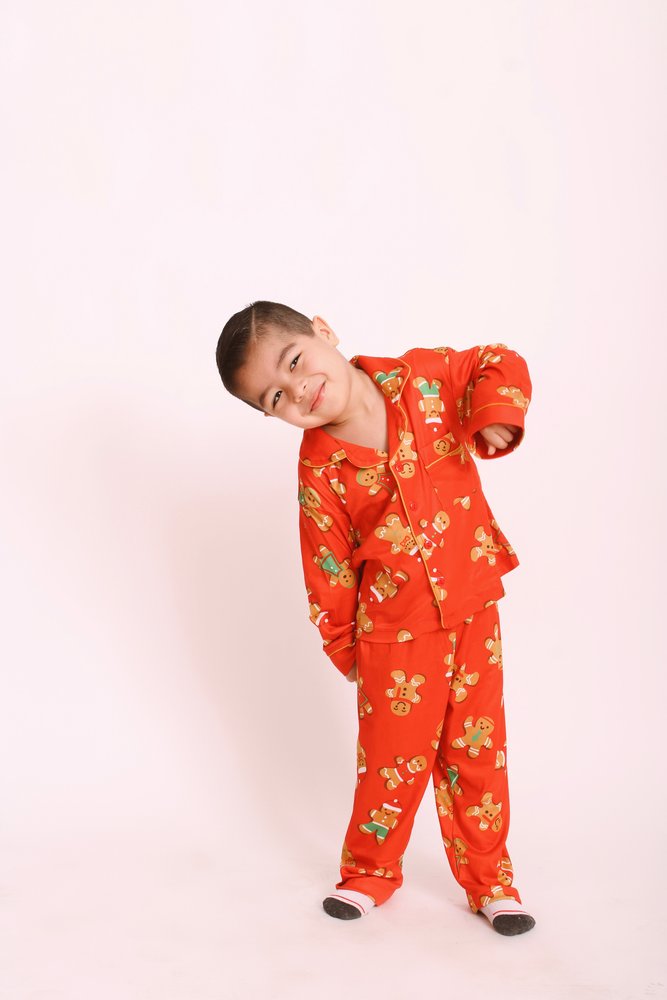 Pijama navideña roja de galletas para Niños